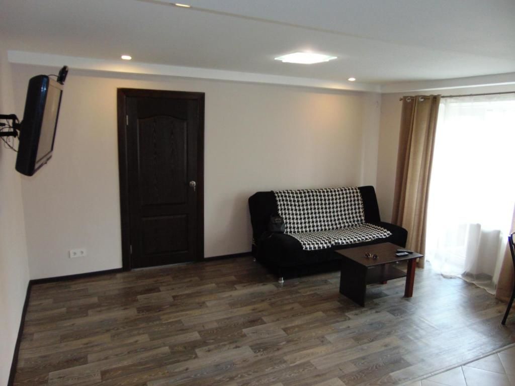 Апартаменты Apartment on Sobornyi avenue 133 Запорожье-13